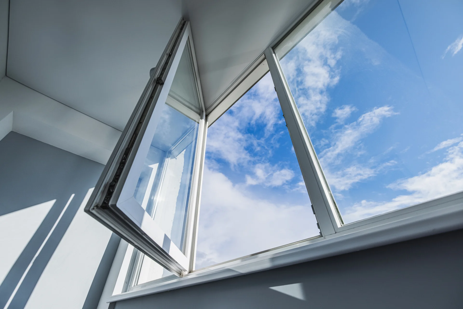 VLX 80 Casement Window in Lighthouse Point, FL | Sightline Windows & Doors Lighthouse Point - detail 1